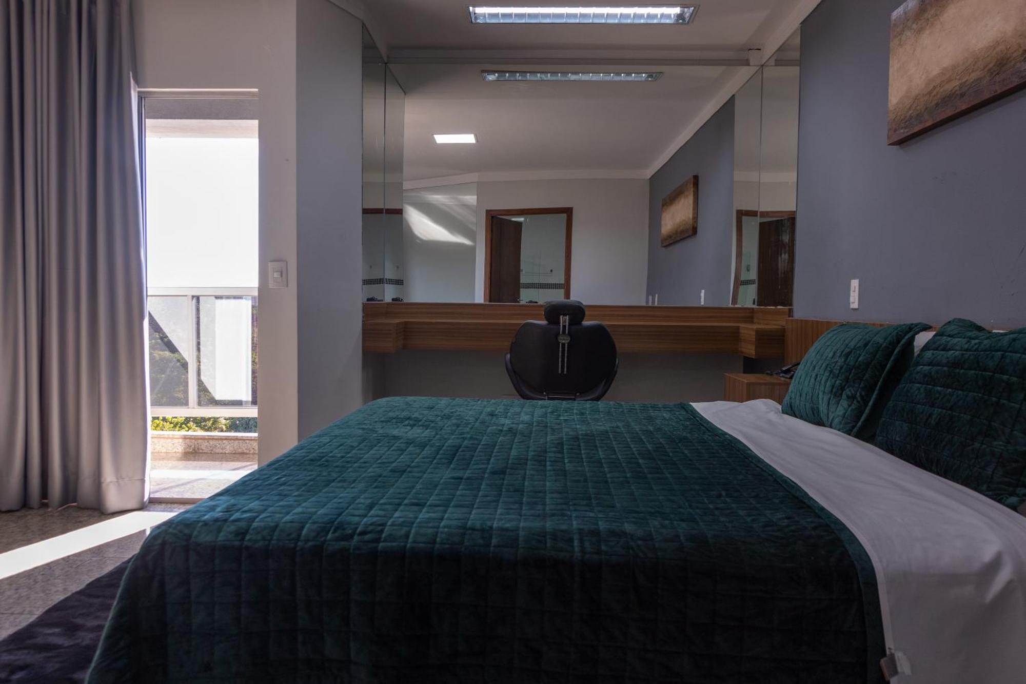 Bombonato Hotel - Facil Acesso Ao Aeroporto E Parque De Exposicoes Abcz Убераба Экстерьер фото